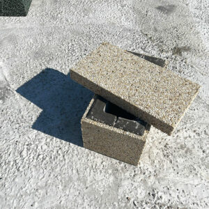 Декоративный бетонный блок из камня Светлый крем